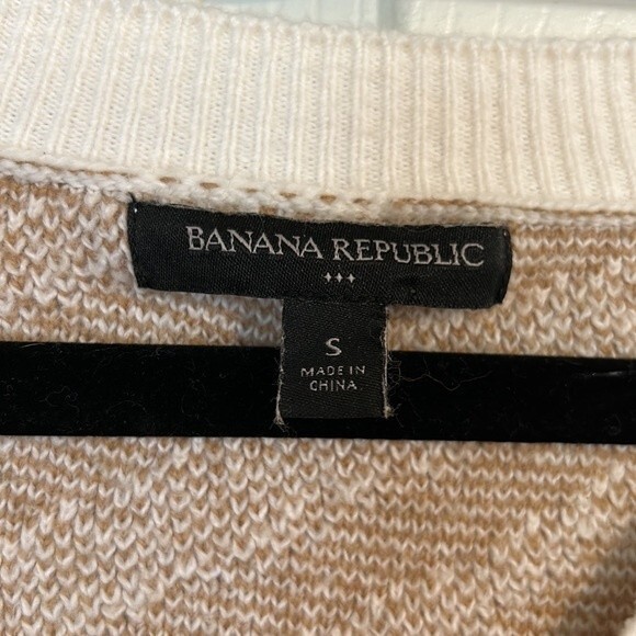 BANANA REPUBLIC Size Small White Tan Animal Print V-Neck Pullover Sweater Zebra - Picture 3 of 6